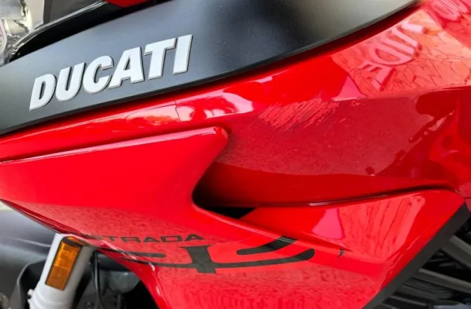 DUCATI V2 S 937 2024 Garantie jusqu'a 2028