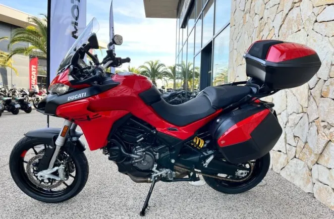 DUCATI V2 S 937 2024 Garantie jusqu'a 2028