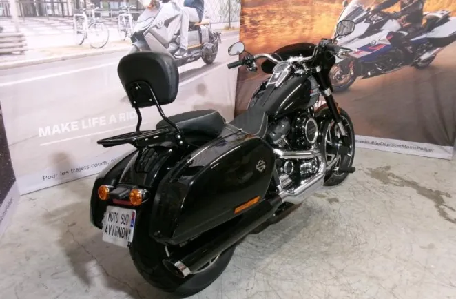 HARLEY-DAVIDSON SPORT GLIDE 107 BRIDABLE A2