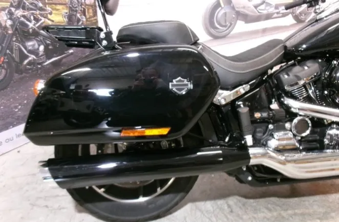 HARLEY-DAVIDSON SPORT GLIDE 107 BRIDABLE A2