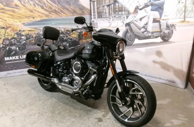 HARLEY-DAVIDSON SPORT GLIDE 107 BRIDABLE A2