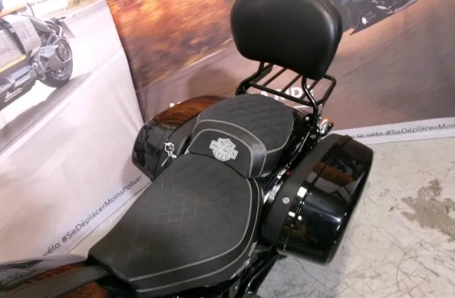 HARLEY-DAVIDSON SPORT GLIDE 107 BRIDABLE A2