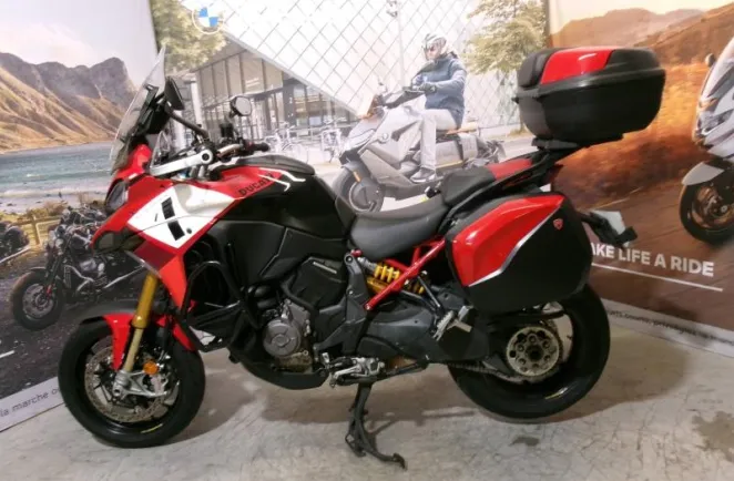 DUCATI Multistrada V4 Pikes Peak 1160