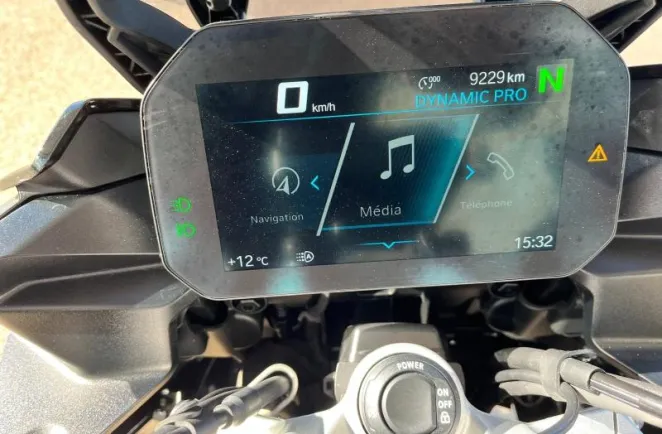 BMW 900 XR A2 FULL PACK