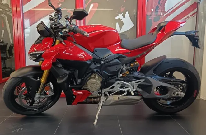 DUCATI 1103 Streetfighter V4 S