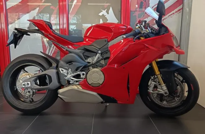 DUCATI V4 S