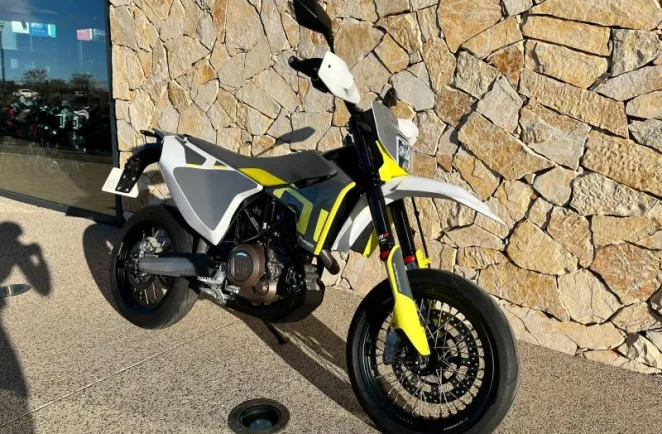 HUSQVARNA Supermoto 2022