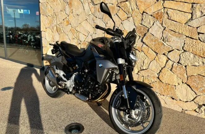 BMW 900 R 105 CV