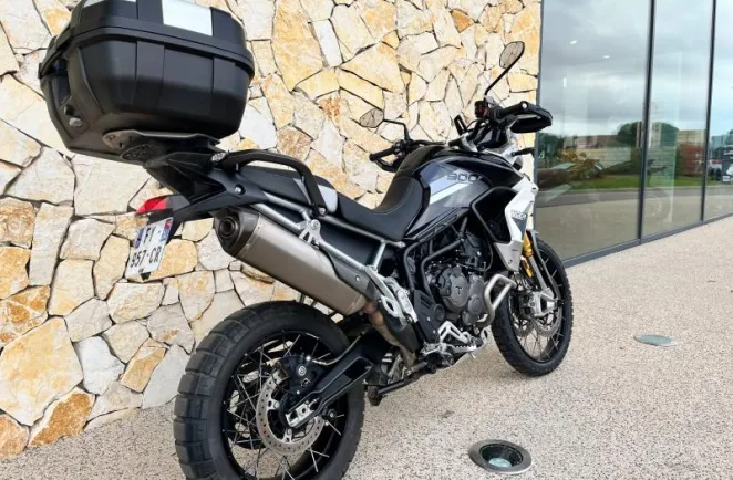 TRIUMPH 900 Rally Pro