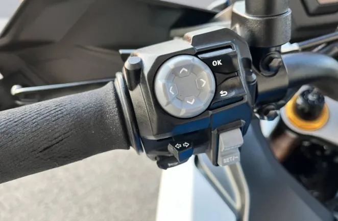 SUZUKI 1000 GX AVEC OPTIONS  GSX-S