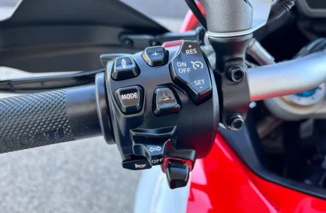 DUCATI V4 Pikes Peak 1160