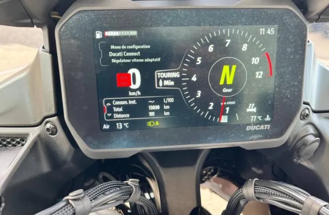 DUCATI V4 Rally 1160 Adventure Travel & Radar