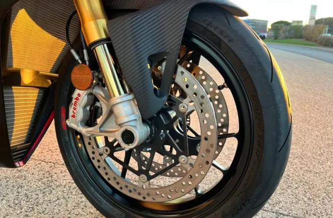 DUCATI V4 1103 S V4S avec une garantie 24 mois