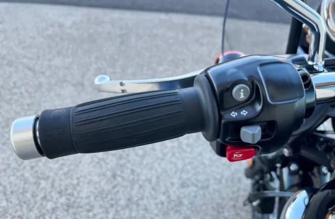 TRIUMPH T100 900  A2. + options