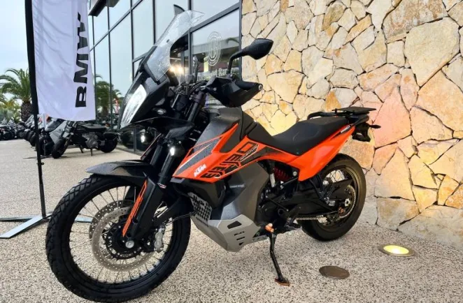 KTM 890 2021 VERSION BASSE + OPTIONS