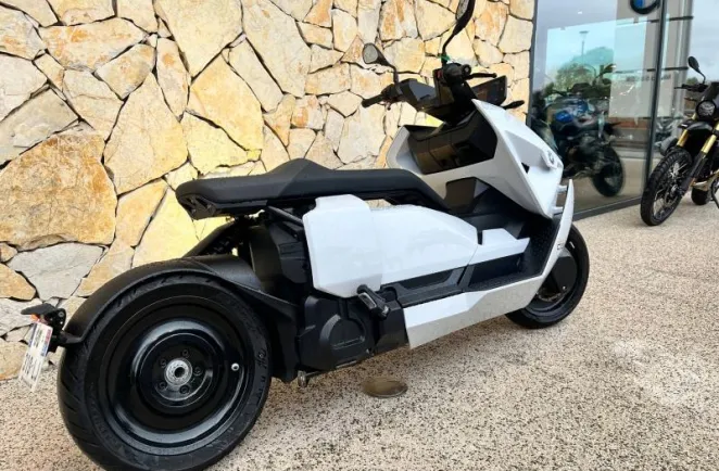 BMW CE04 11kW 125 CM3  CE 04