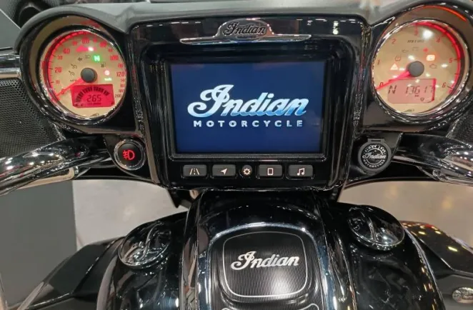 INDIAN Roadmaster 1890 2022