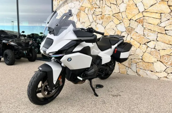 BMW 1300 RT BOITE AUTO. MOTO DE DIRECTION