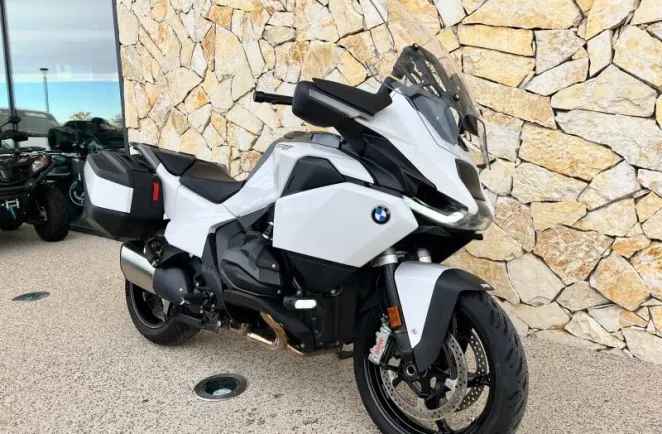 BMW 1300 RT BOITE AUTO. MOTO DE DIRECTION