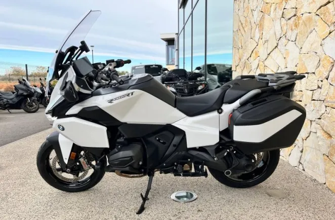 BMW 1300 RT BOITE AUTO. MOTO DE DIRECTION