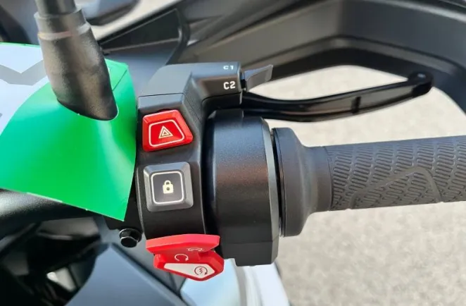 KTM 1290 S 2025 + OPTIONS ET TECH PACK