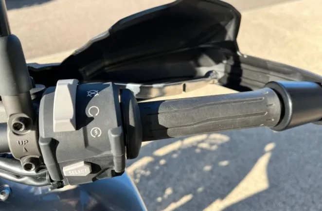 KAWASAKI 1100 SE 2025