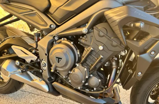 TRIUMPH 765 R 2022 118 cv