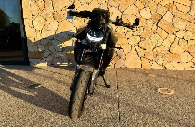 BMW 900 R  A2 full pack