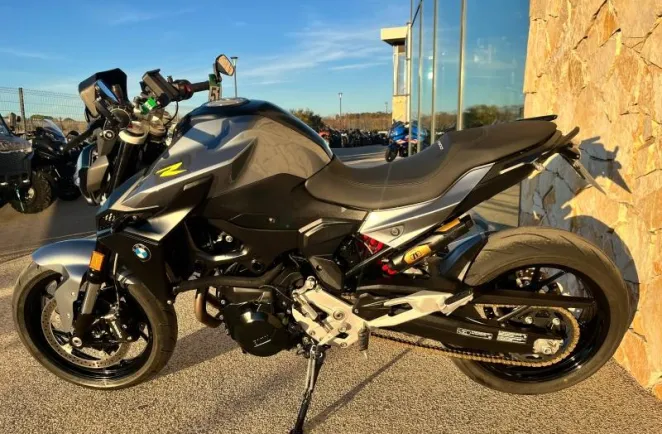 BMW 900 R  A2 full pack