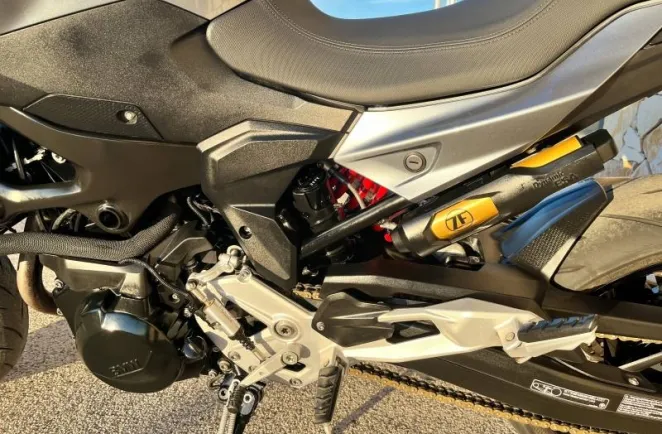 BMW 900 R  A2 full pack