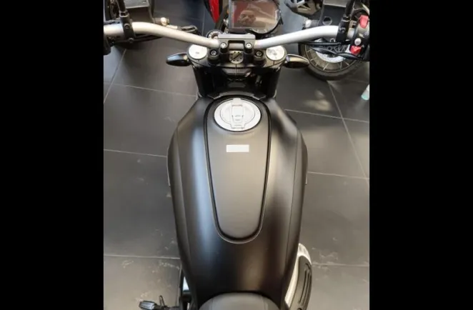 DUCATI Scrambler 800 Icon Dark