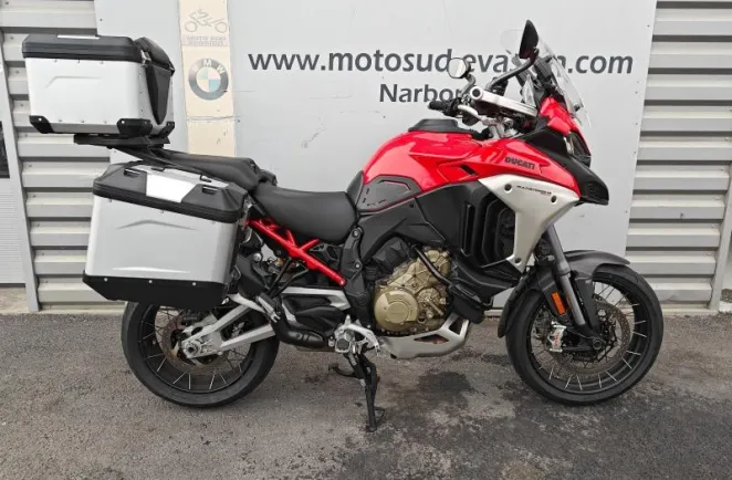 DUCATI V4 Rally 1160 Adventure Travel & Radar