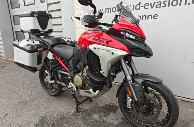 DUCATI V4 Rally 1160 Adventure Travel & Radar