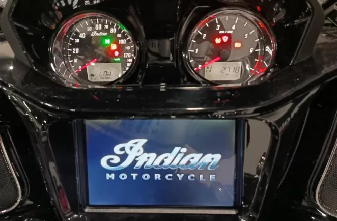 INDIAN Pursuit 1768 Limited with Premium Package 2025