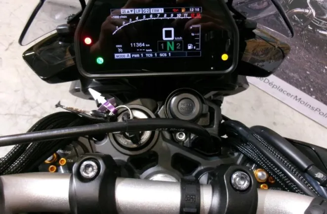 YAMAHA MT-10 1000 2024