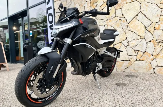 CF MOTO 800 A2 + OPTION