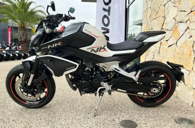 CF MOTO 800 A2 + OPTION