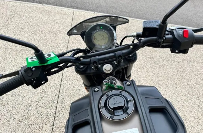 HUSQVARNA 125 2023 avec 2763 km