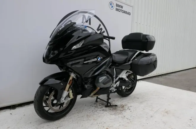 BMW 1250 RT Style Triple Black Finition Pro + Top Case