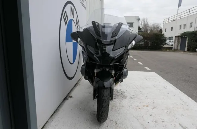 BMW 1250 RT Style Triple Black Finition Pro + Top Case