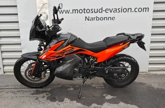 KTM 890 2024