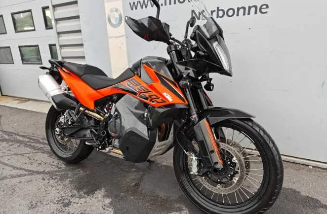 KTM 890 2024