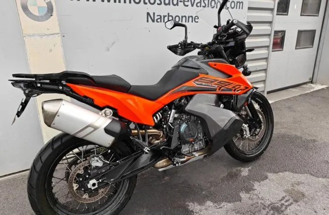 KTM 890 2024