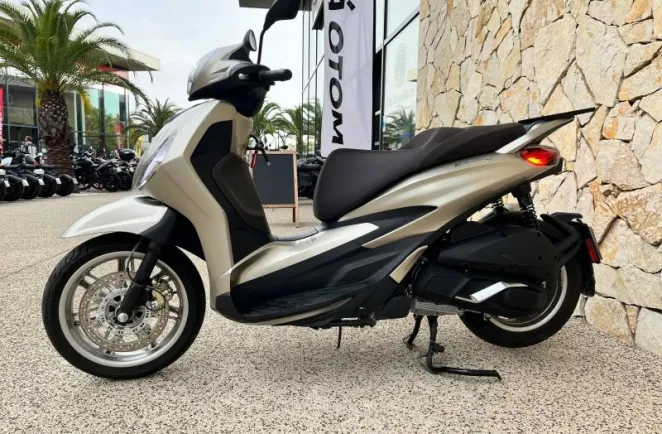 PIAGGIO 300 HPE ABS-ASR