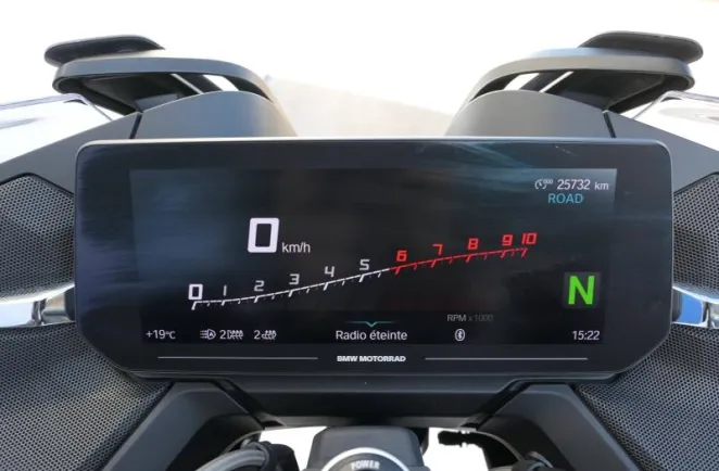 BMW 1250 RT Finition Pro + Top Case