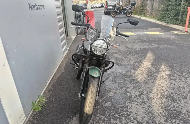 MOTO-GUZZI 850 Stone