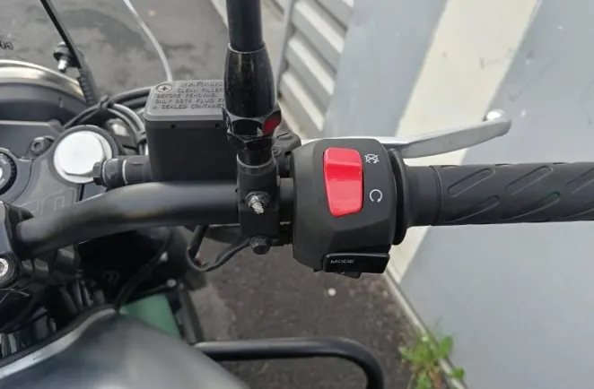 MOTO-GUZZI 850 Stone