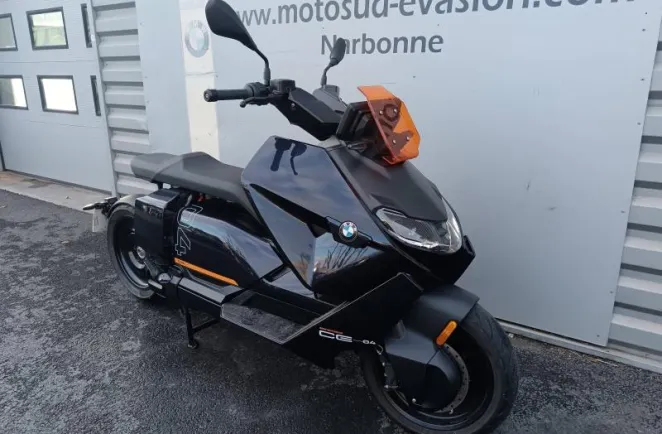 BMW CE04