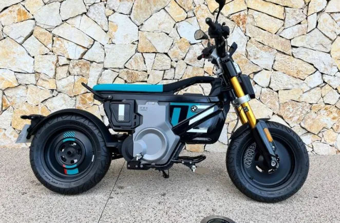 BMW CE02  125 cm3
