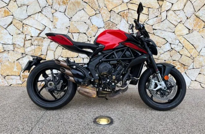 MV-AGUSTA 800  EAS  A2